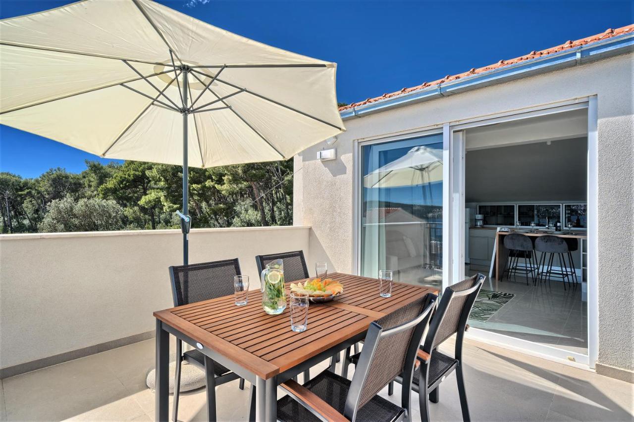 Domenico - 50 M From The Sea Apartment Seget Donji Exterior photo