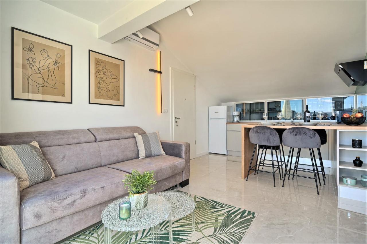 Domenico - 50 M From The Sea Apartment Seget Donji Exterior photo