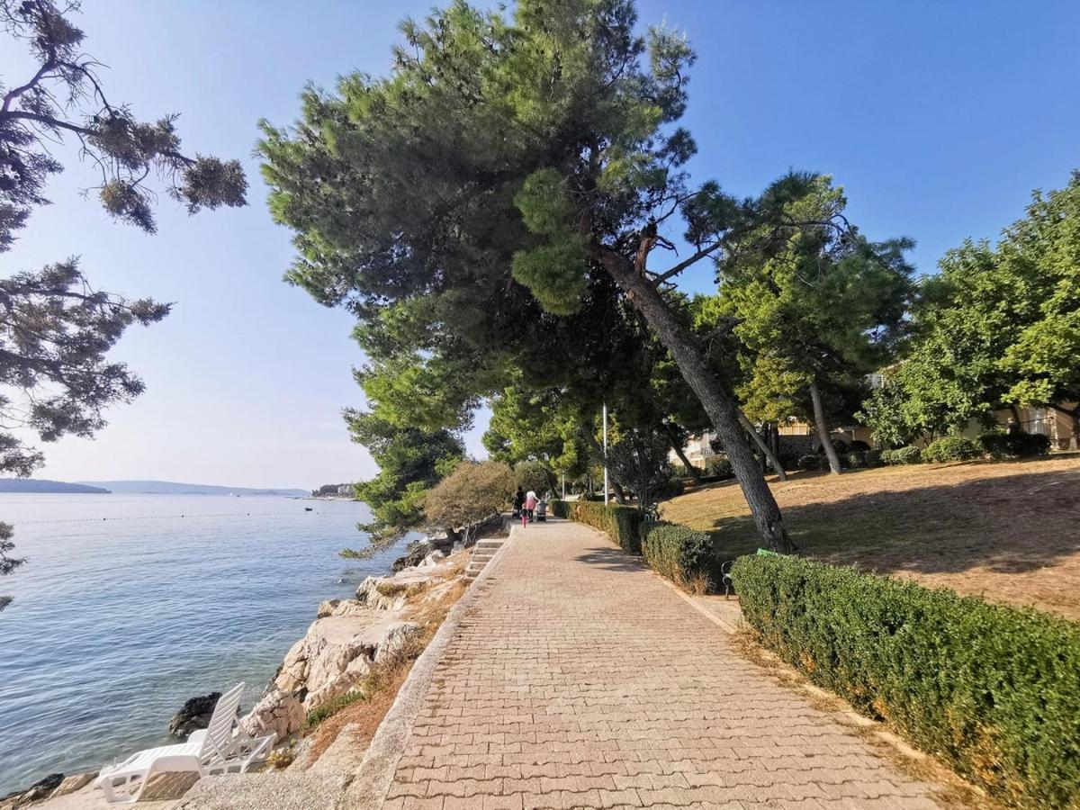 Domenico - 50 M From The Sea Apartment Seget Donji Exterior photo